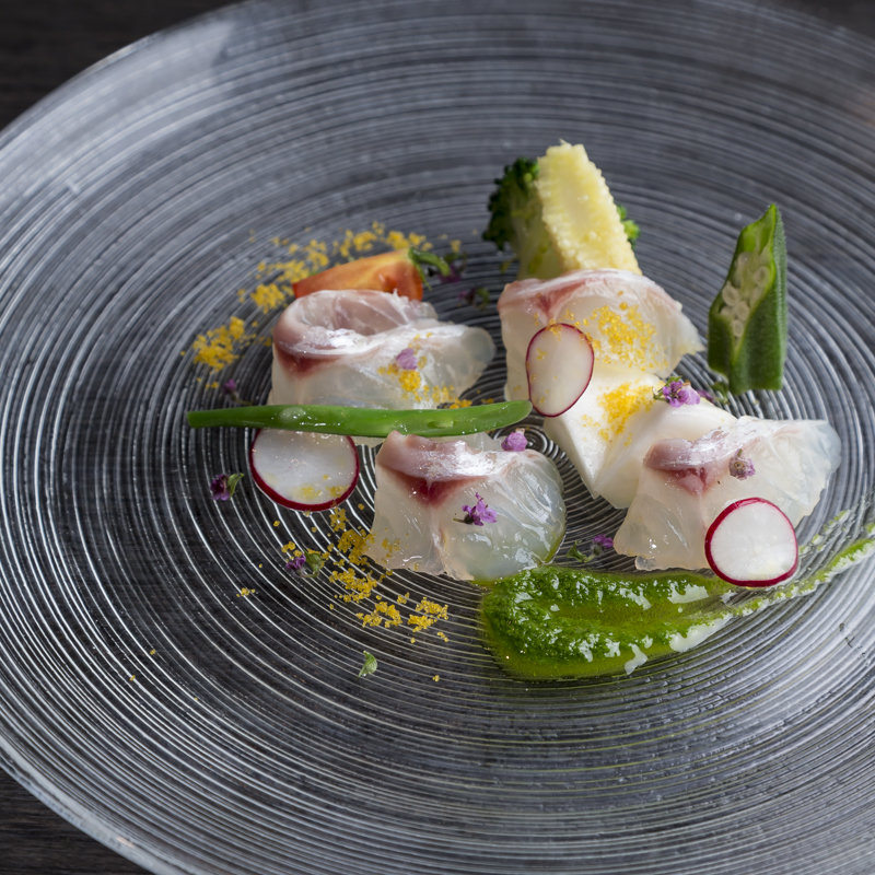 鮮魚のカルパッチョ(マジーア アルチェントロ)