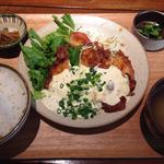 自家製タルタルソースのチキン南蛮定食(#702 CAFE&DINER なんばパークス店)
