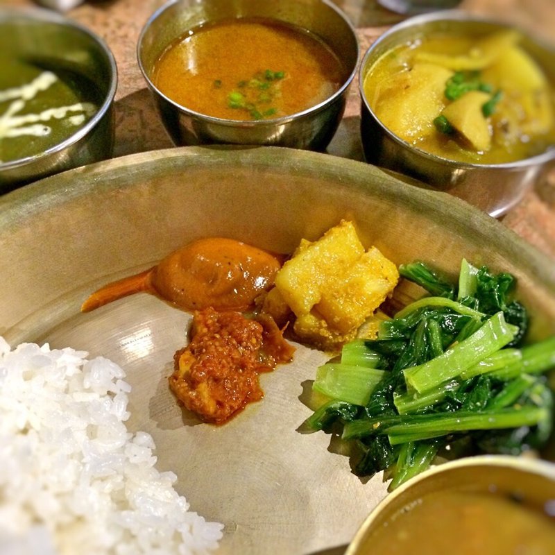 [オススメ]ダルバートセット(デウラリバッティ （デウラリ食堂）)