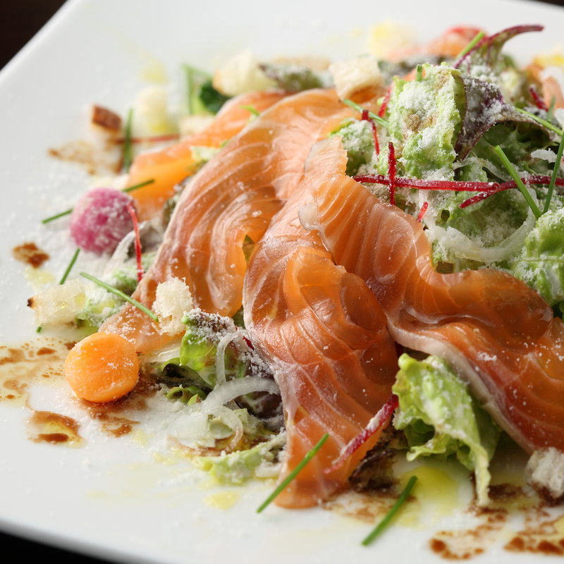 サーモンのカルパッチョ(タヴェルナ グイダ)