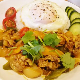 ガパオ(カレーキッチン カラーズ)