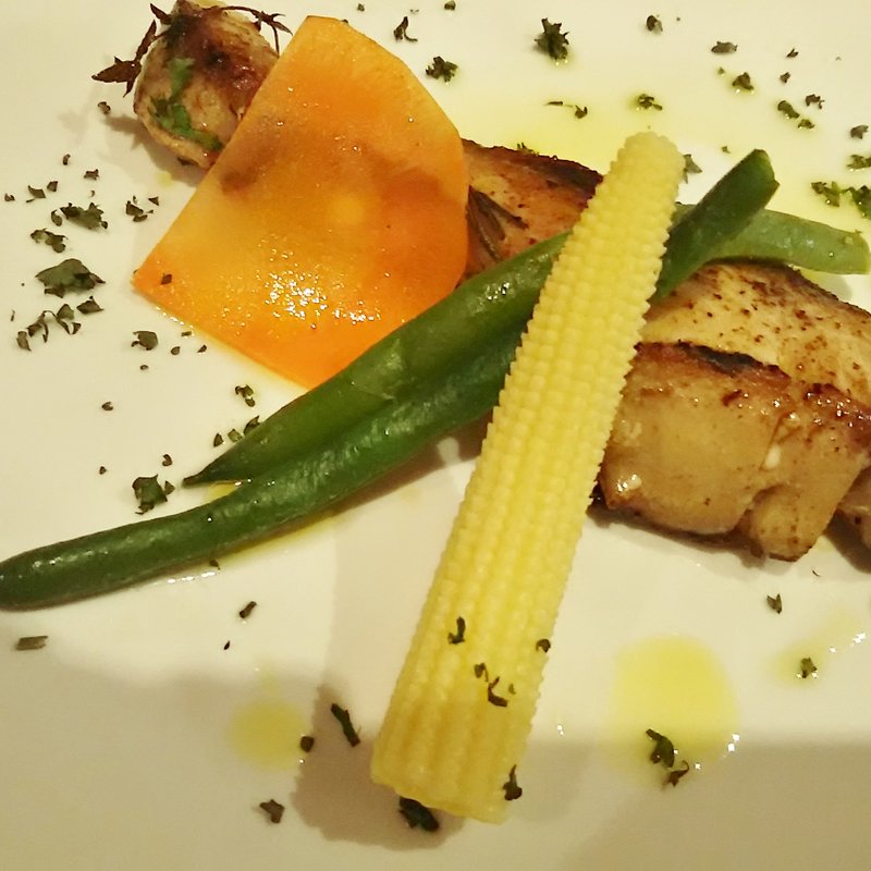 ブリのハーブ焼き(エノテカ ポポラーレ （ENOTECA POPOLARE）)