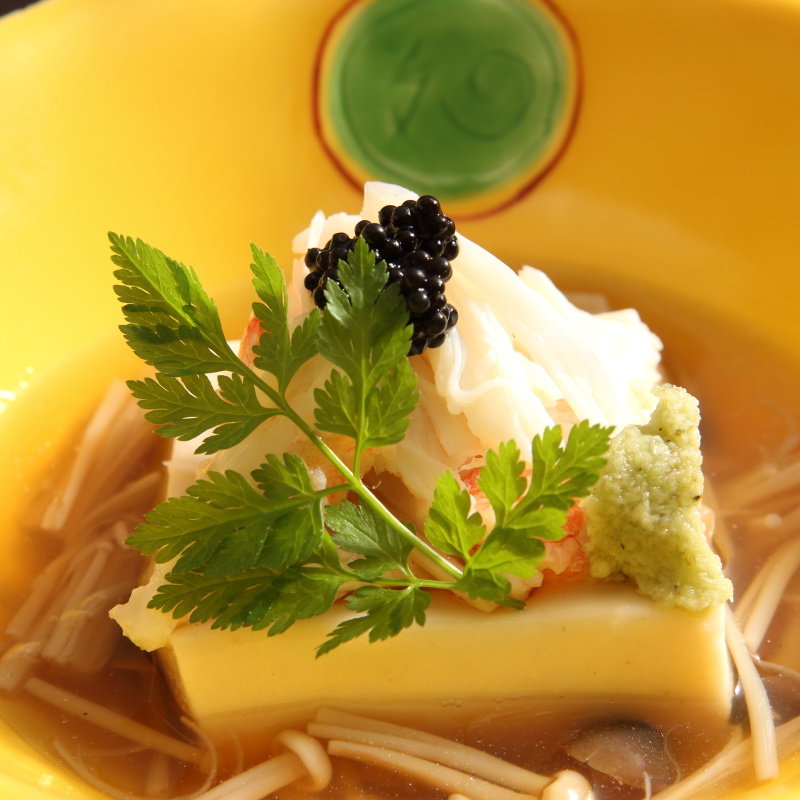 カニ身　あんかけ玉子豆腐(お料理京柳)