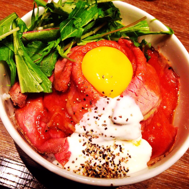 ローストビーフ丼(ガブリミート)