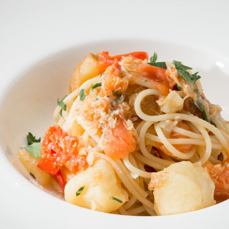 ホタテとトマトのパスタ(RISTORANTE CANOFILO)