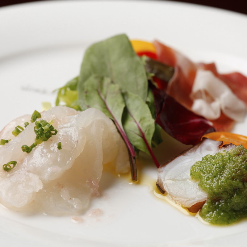 鮮魚のカルパッチョ(山の上ホテル 鉄板焼ガーデン)