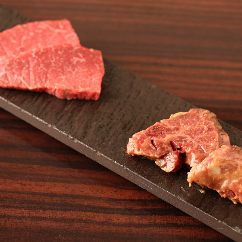 おまかせ2種盛り(にくがとう )