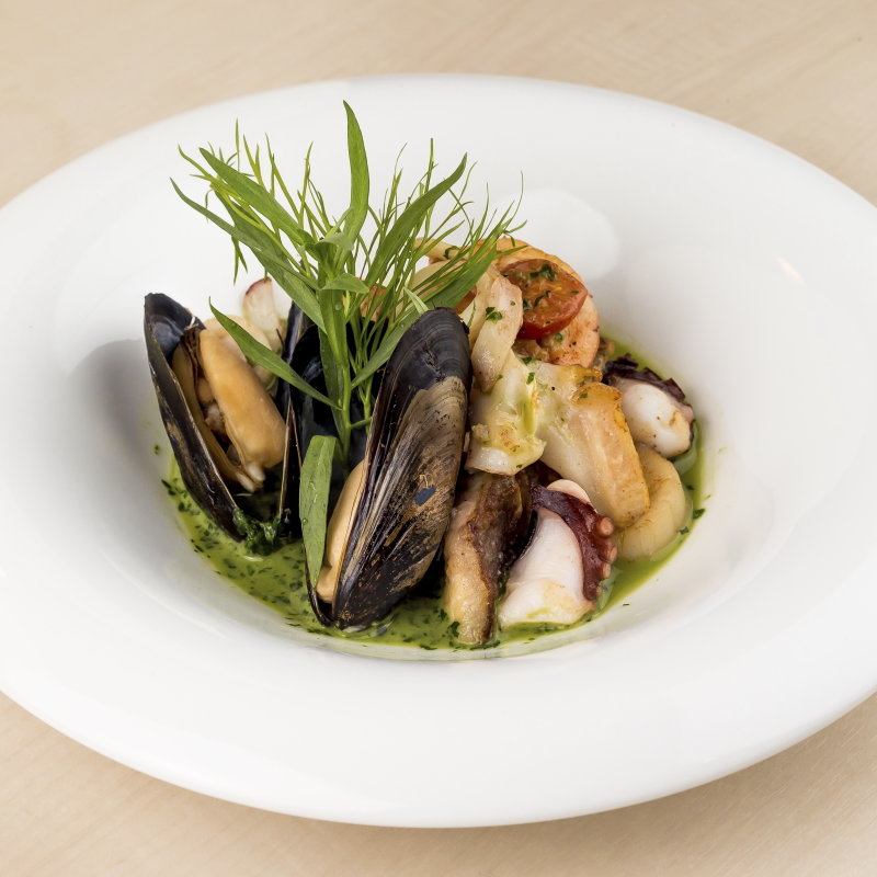 鮮魚のポワレ(ラコルト （Raccolto）)