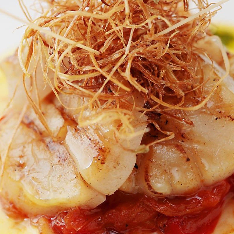 帆立のグリエ　まりにえーるソース(ル・クロ・ド・クロ （Le Clos de Kuro）)