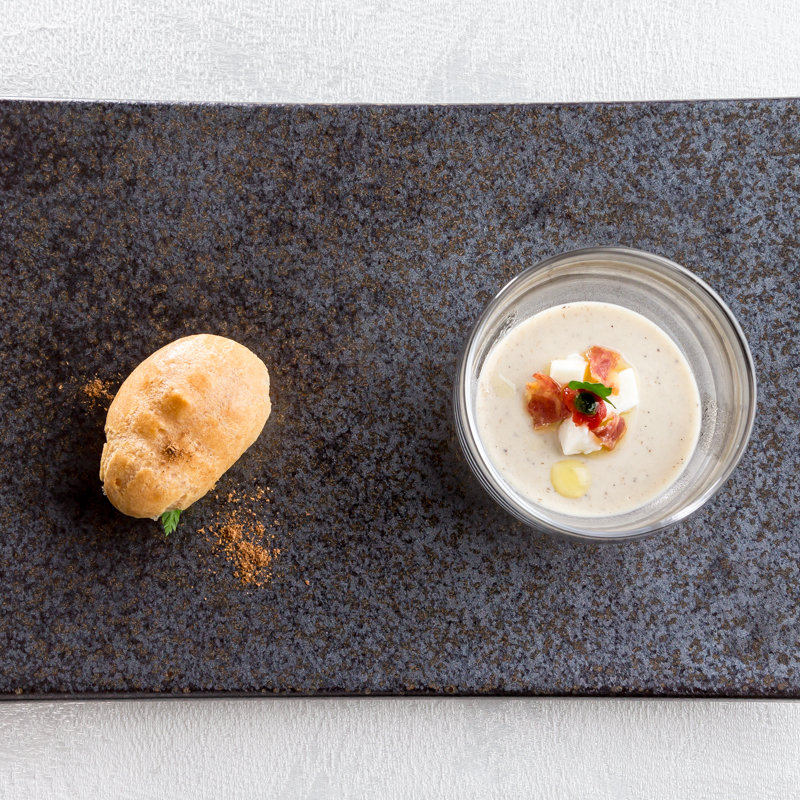 クリームシュー(レストラン セ ジュスト ジュスト （restaurant C juste juste）)