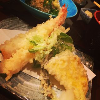 天ぷら御膳(旬鮮魚菜くじら)