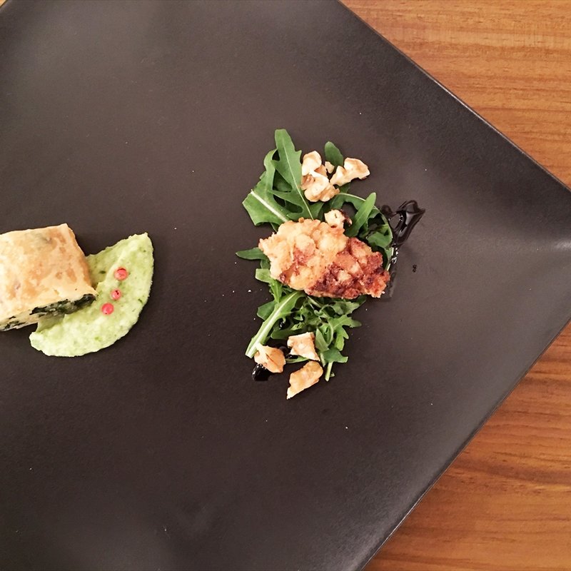 野菜のパイ包み　アボカドソース(カピートロ （capitolo）)