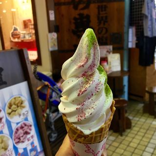 雪塩ソフトクリーム(塩屋 平和通り店)