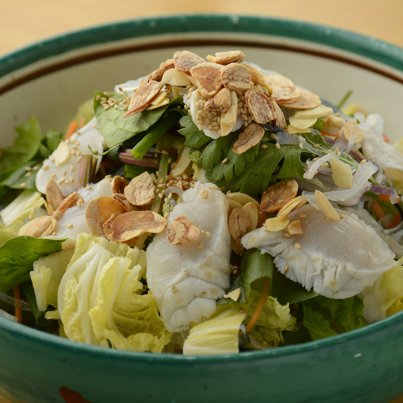 フグ刺し　野菜とともに(心・技・体 うるふ)