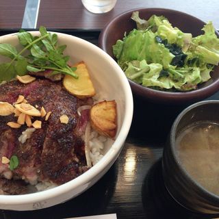 ステーキ丼(大木屋 匠 COREDO室町店)