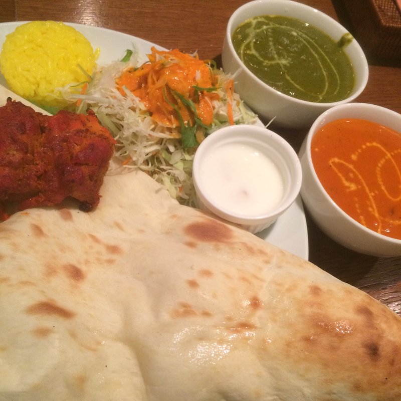 二種のカレー(アカーシャ （Akasha）)