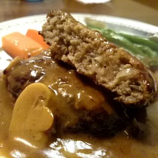 ハンバーグステーキ(洋食屋のむら)