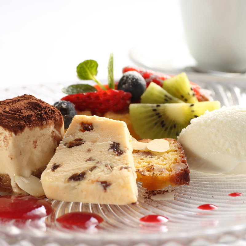 デザート盛り合わせ(ラ バルカ)