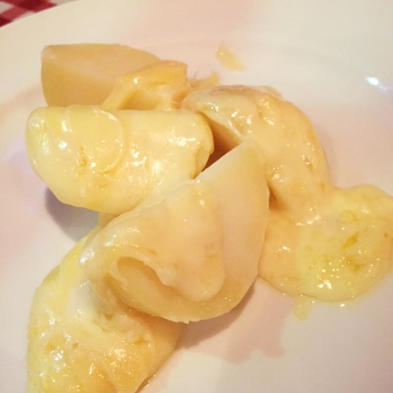 ラクレットチーズ ゆでたじゃがいも添え(Trattoria Cincin)