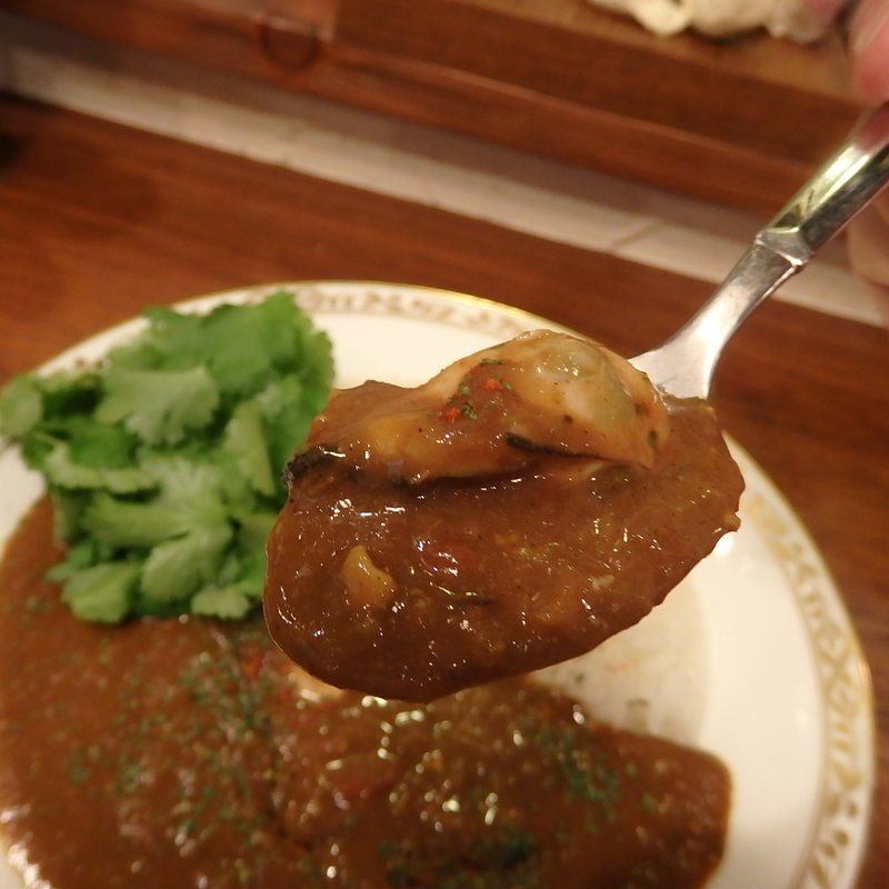 【気まぐれカレー】濃厚かきカレー(ちぃりんご)