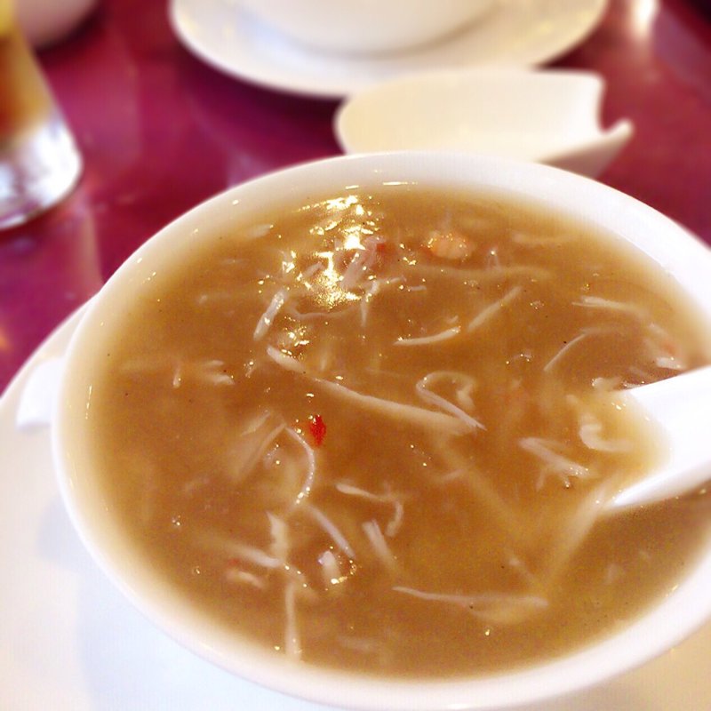 蟹肉入りフカヒレスープ(華正楼)