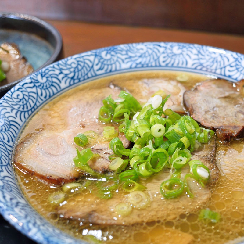 讃岐イリコそばにチャーシュー大盛(明神そば （みょうじんそば）)