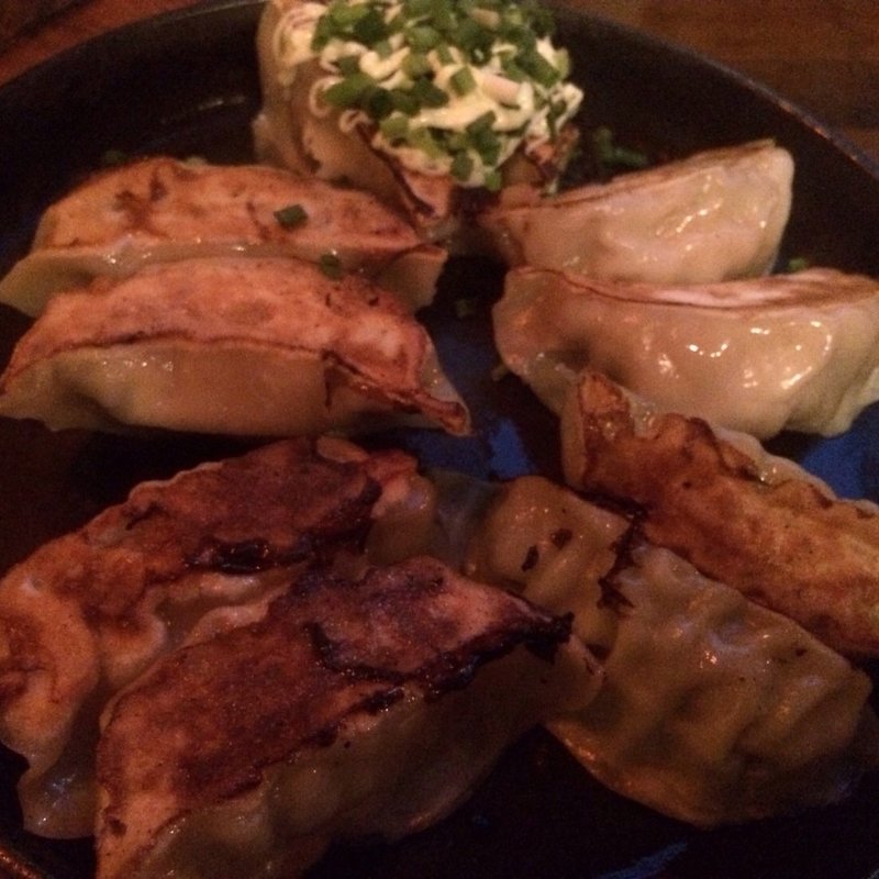 餃子の大合唱(南国ダイニング)