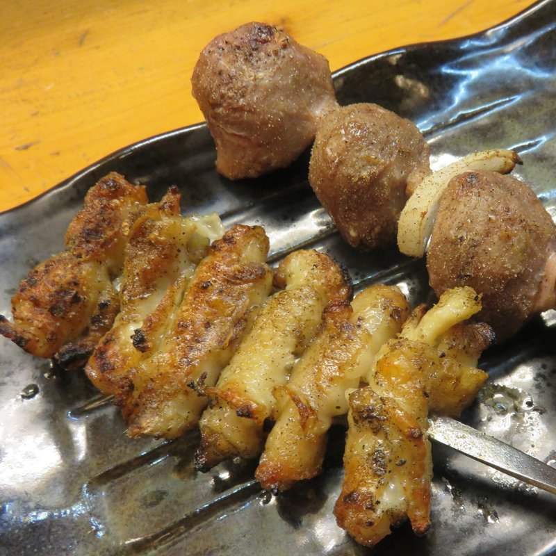 とり皮・砂ぎも(炭火やきとりZen)