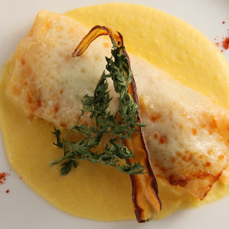 鰆のパイ包み　クリーム仕立て(ラ・フォンテ)