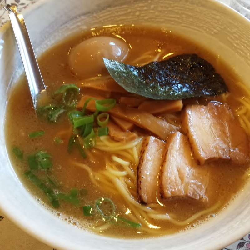 しょうゆらーめん(まことや)