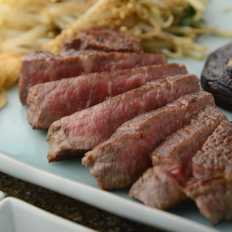 和牛ロースのステーキ(シェフズダイニング シンフォニー)