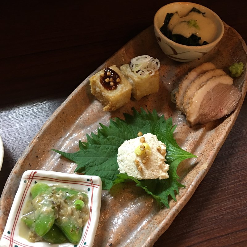 あて五種盛り(蕎麦見世のあみ)