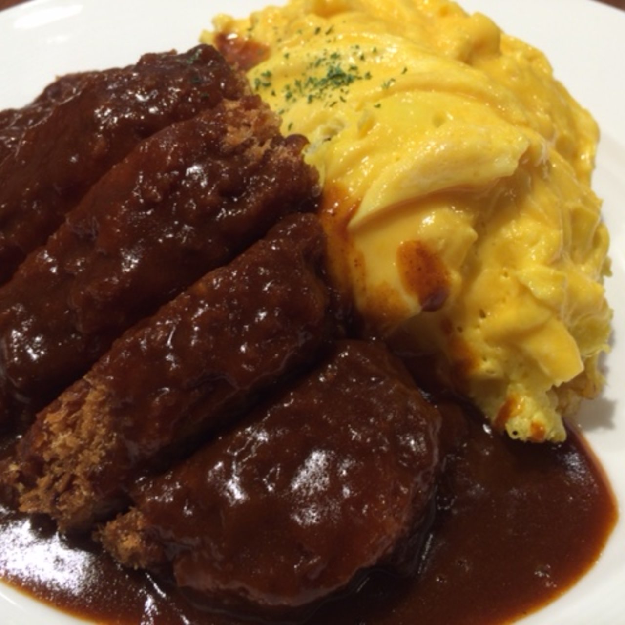 新神戸駅周辺で食べられるおすすめのごはん11選 Sarah サラ 新神戸駅周辺で食べられるおすすめのごはん11選 Sarah サラ