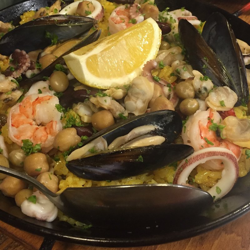 パエリア(チャリアーノ （chariano）)