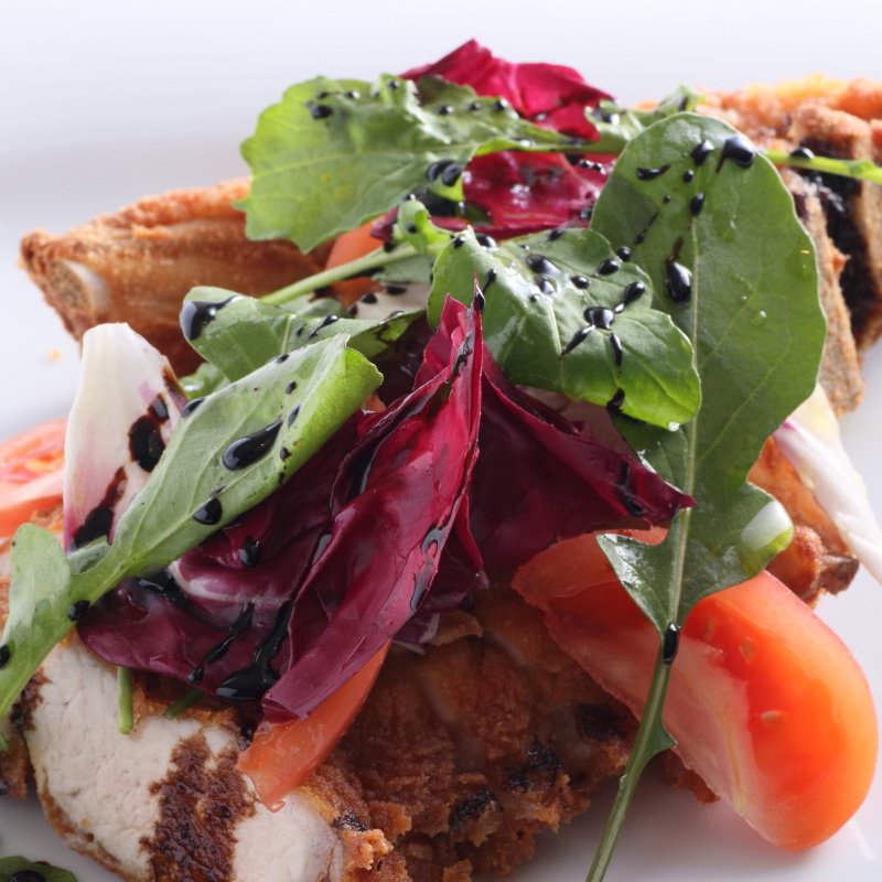 鶏肉のグリル　野菜添え(Vineria Cassini)