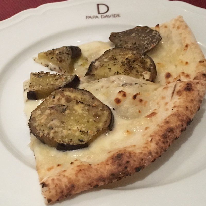 米ナスとスモークチーズのピッツァ(PAPA DAVIDE/パパダビデ)
