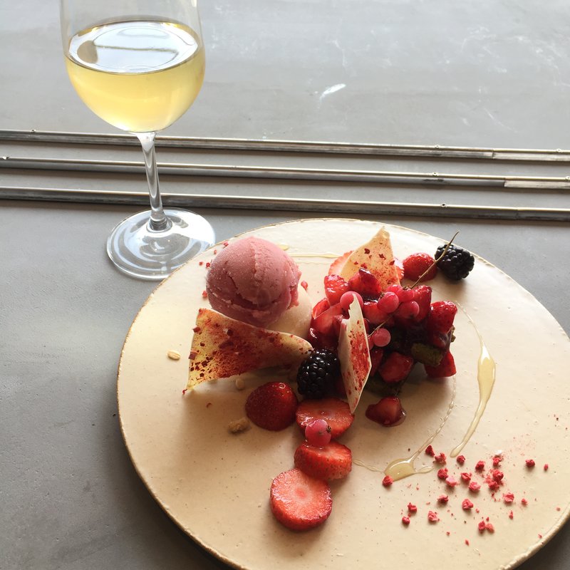 デセールプレート(PATISSERIE ASAKO IWAYANAGI)