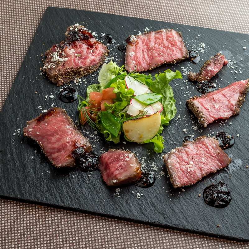 和牛のタタキ(ノワ・ド・ココ （Noix de Coco）)