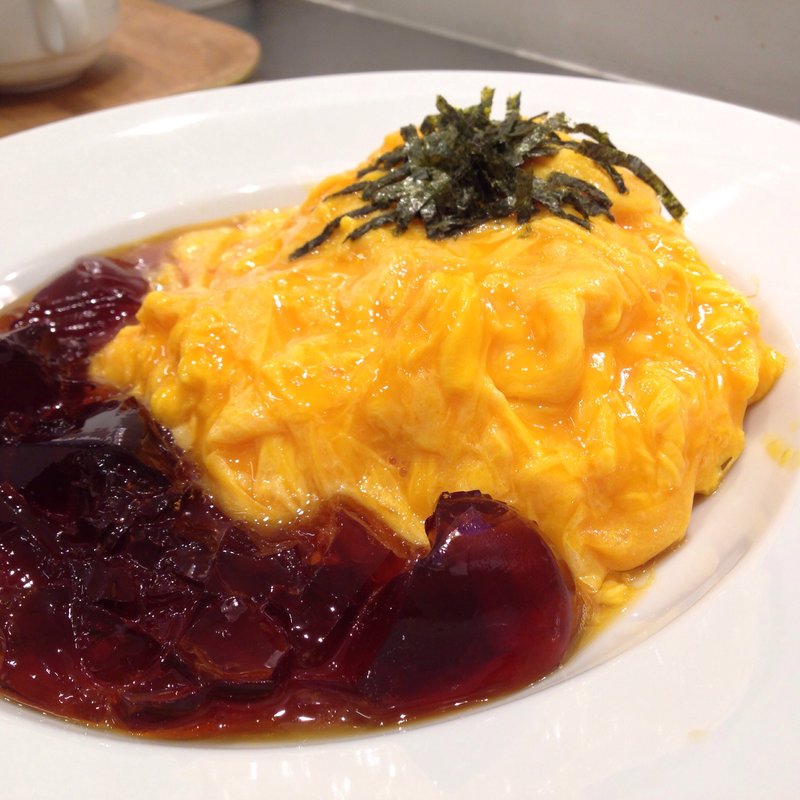 たまごかけごはんの和風オムライス(たまごKitchen原宿オム)