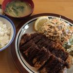 特上とんかつ定食300g(レストラン白浜)