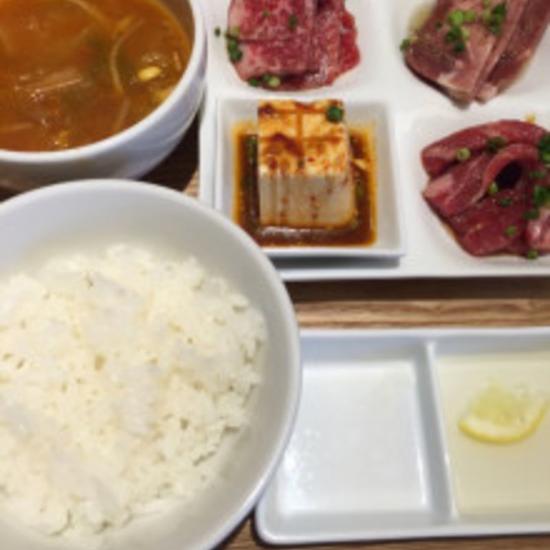 選べる3種盛合せランチ(SEIKO-EN ROPPONGI RYUTO （セイコウエンロッポンギリュウト）)