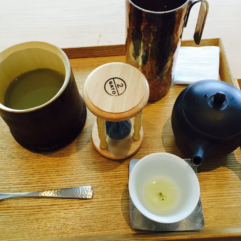 抹茶餡の嶺岡豆腐と玉露のお茶(茶洒 金田中)