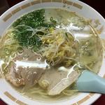 ワンタン麺(小洞天)