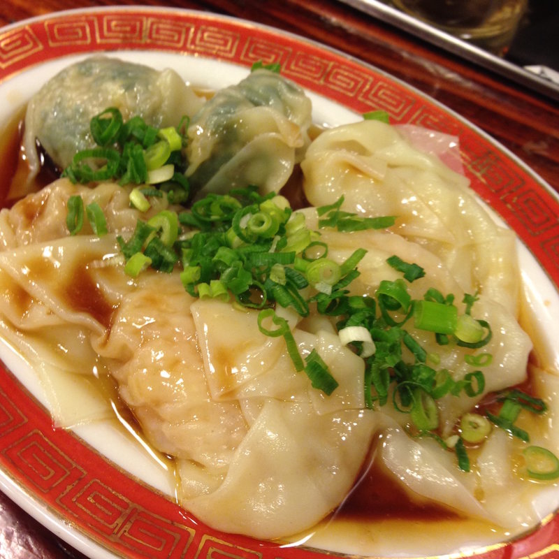 皿雲呑三種盛り(広州市場 西新宿店)