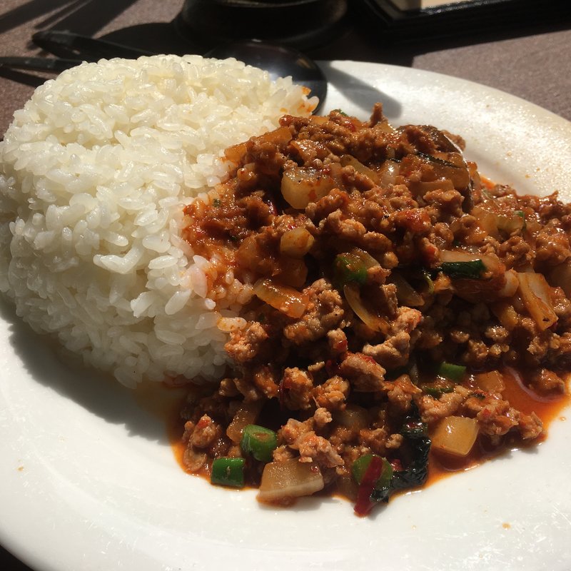 豚挽肉レッドカレー炒めご飯(チャオバンブー)