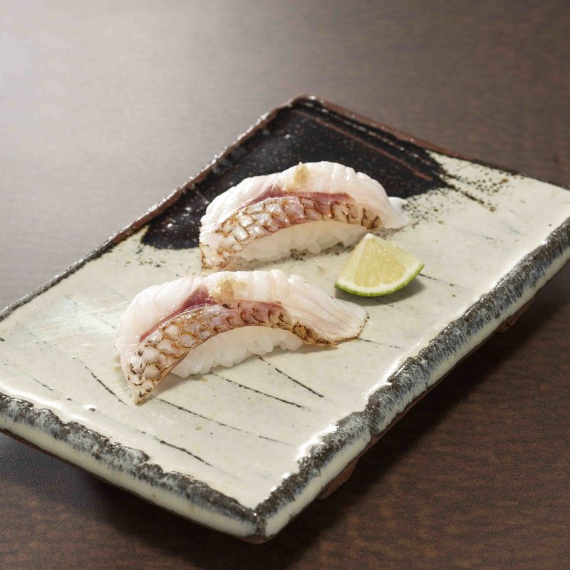 炙りのどぐろの握り(鮨処 橘／ホテル日航東京)