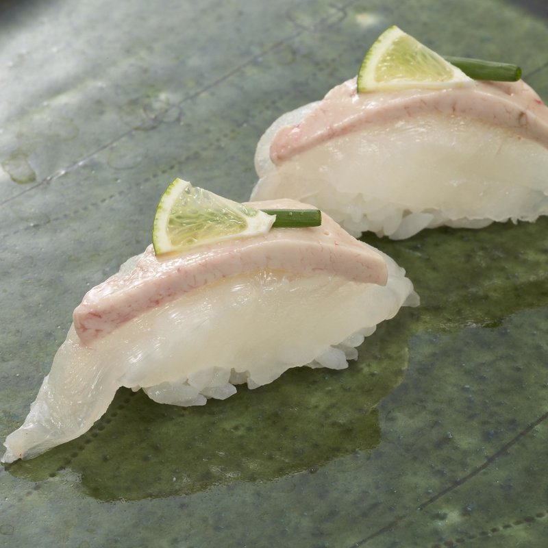 カワハギの握り(鮨処 橘／ホテル日航東京)