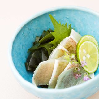 春子鯛の酢の物(鮨処 橘／ホテル日航東京)