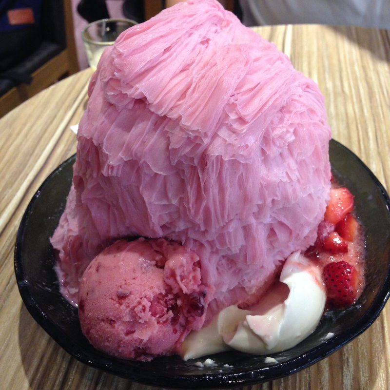 イチゴカキ氷(ICE MONSTER)