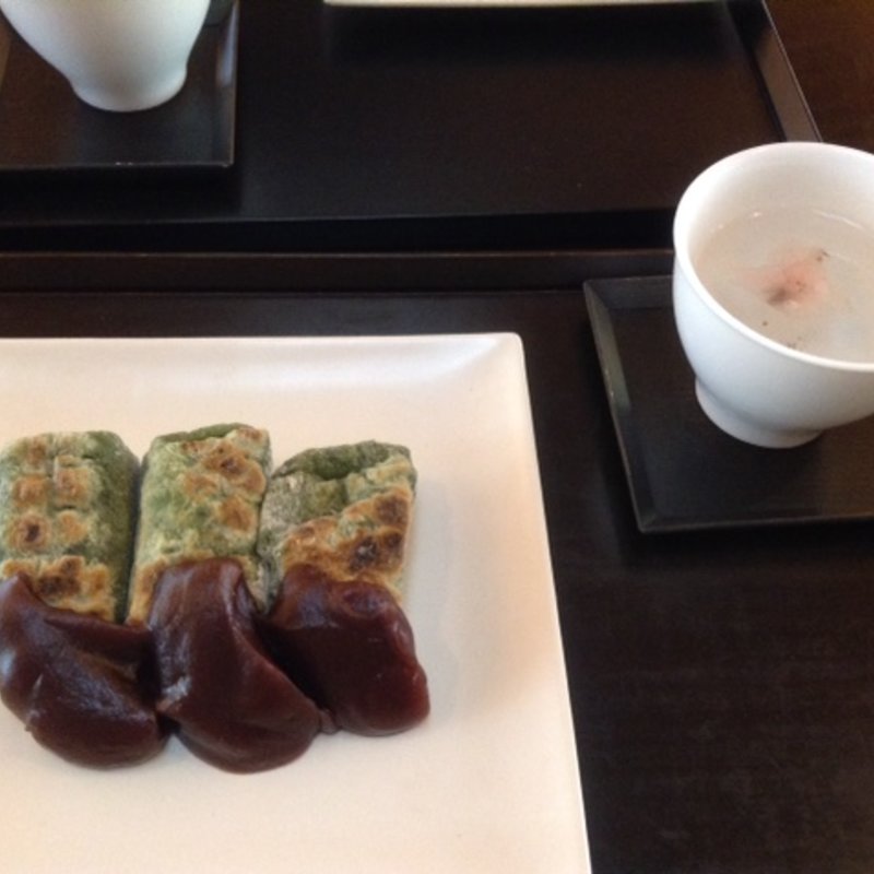 よもぎ餅(虎屋茶寮京都一条店)